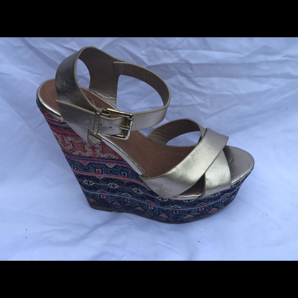 Shoes - Picture 3 of 5